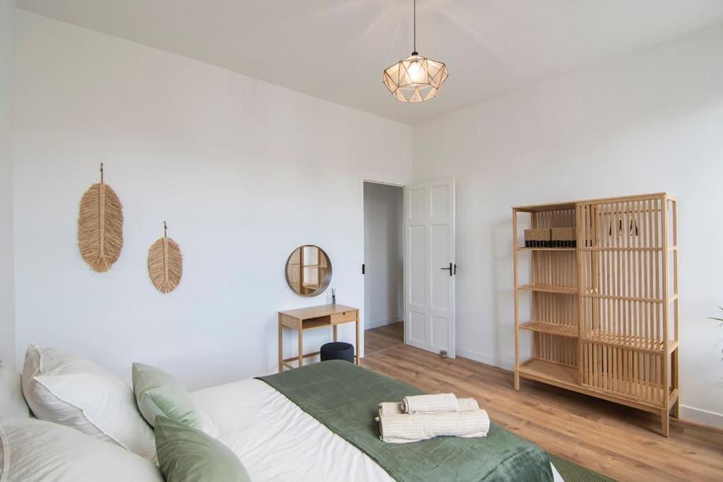 Treize Maison 3 Bed House In Centre Of Saint Severin Exterior photo