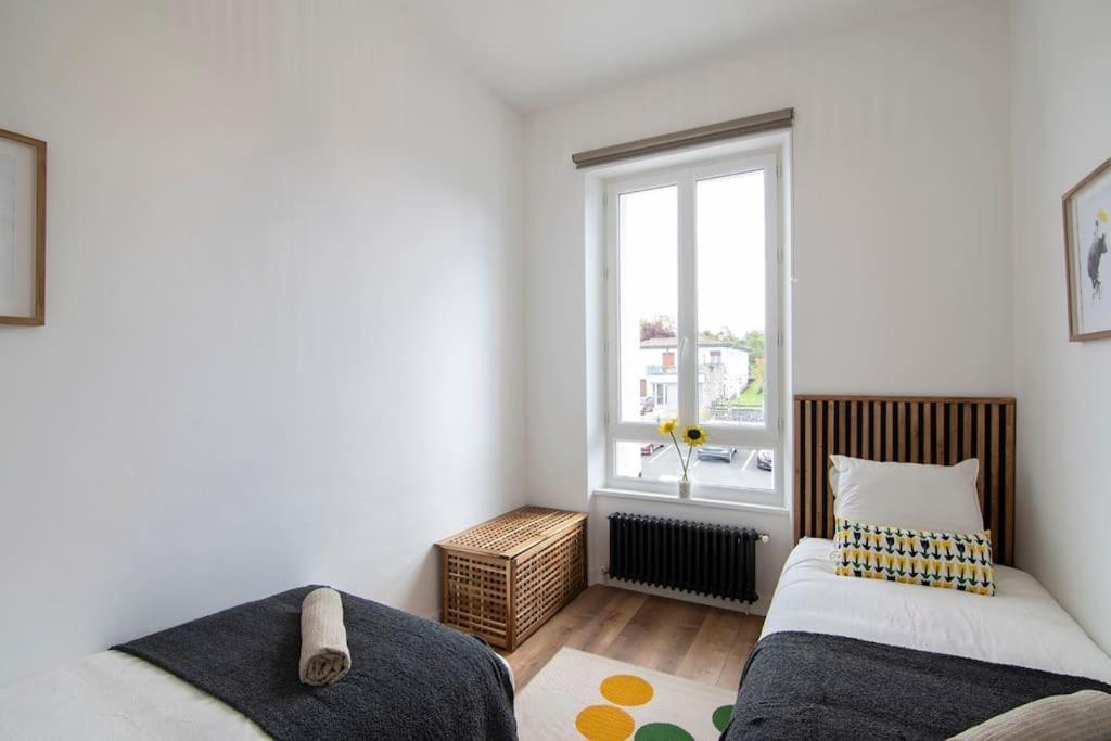 Treize Maison 3 Bed House In Centre Of Saint Severin Exterior photo